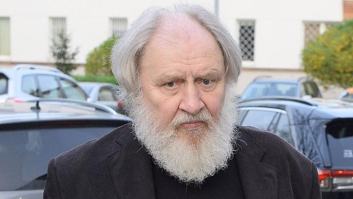 Jakie są zarobki Andrzeja Grabowskiego? Odkryj tajemnice jego dochodów!