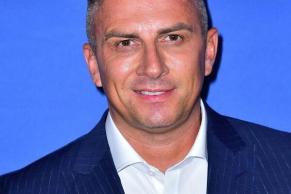 Jakie są zarobki Mateusza Borka? Odkrywamy kulisy jego kariery