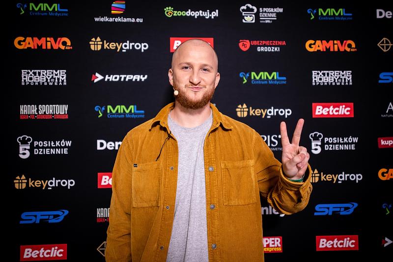 Dochody Paris Platynov