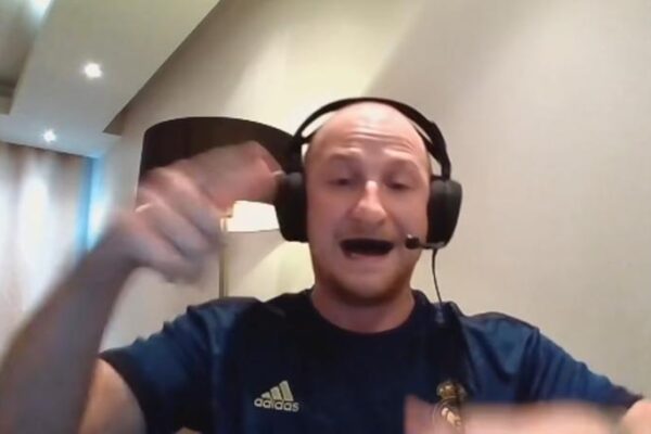 Jakie są prawdziwe dochody Paris Platynov?