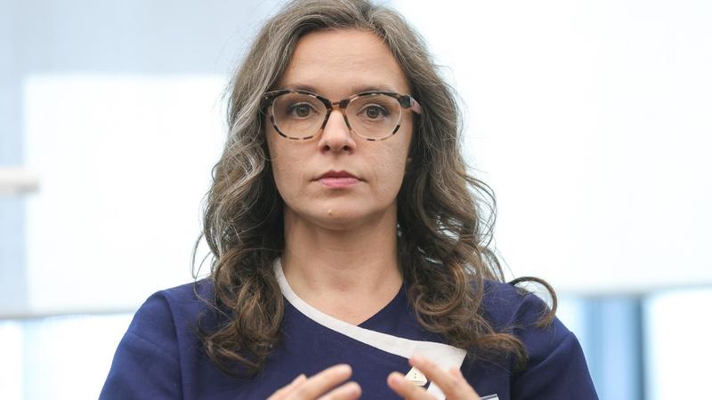 Odkrywamy tajemnice finansowe: Ile zarabia Klaudia Jachira?