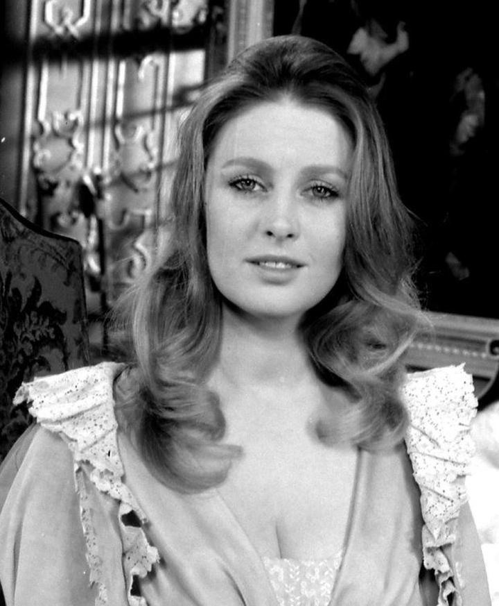 Porównanie zarobków gwiazd