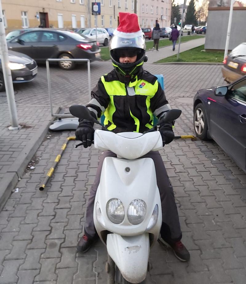 Zalety i wady pracy dostawców