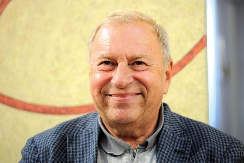 Zarobki Jerzego Stuhra