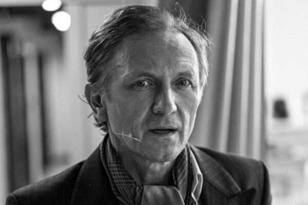 Jakie są dochody Andrzeja Chyry? Odkrywamy jego zarobki!