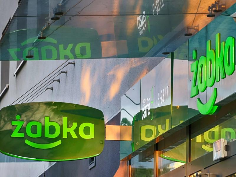 Porównanie wynagrodzeń sieci handlowych