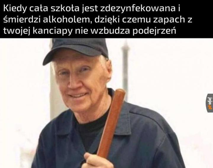 Średnie zarobki woźnego w szkole