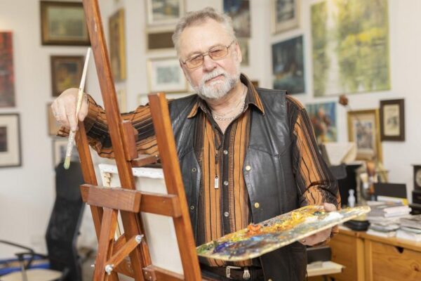 Ile zarabia malarz? Odkrywamy średnie zarobki w tym zawodzie