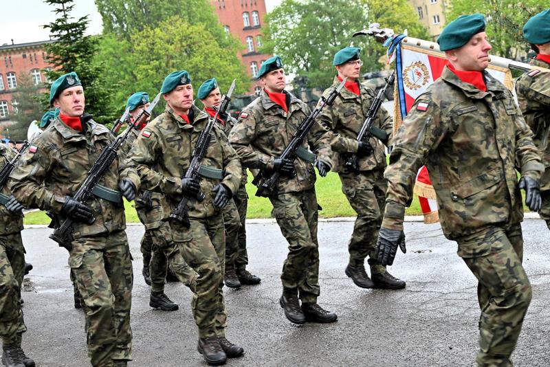 Ile zarabia saper? Odkryj średnie zarobki na tym fascynującym stanowisku
