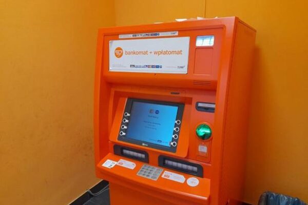 Jakie są limity wpłat w wplatomacie ING? Sprawdź, ile można wpłacić.