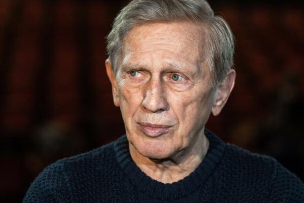 Jakie są wynagrodzenia sławnych artystów? Przykład Jana Englerta