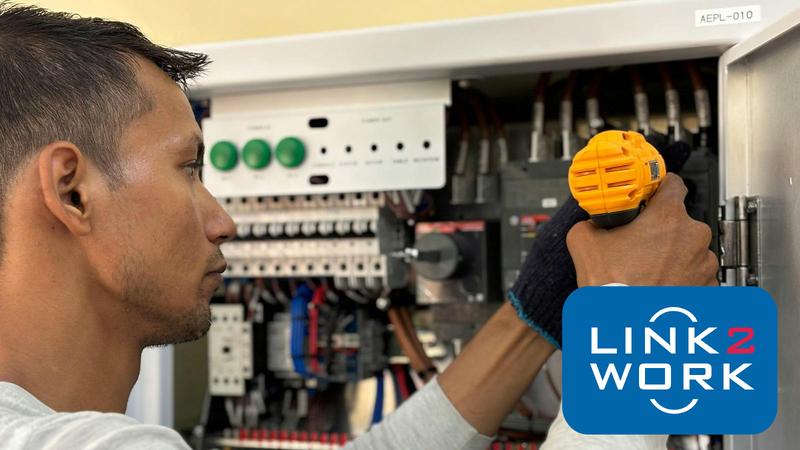 Czynniki wpływające na wynagrodzenie elektryków