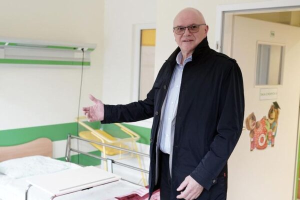 Ile zarabia pediatra? Poznajmy średnie wynagrodzenia w tej specjalizacji