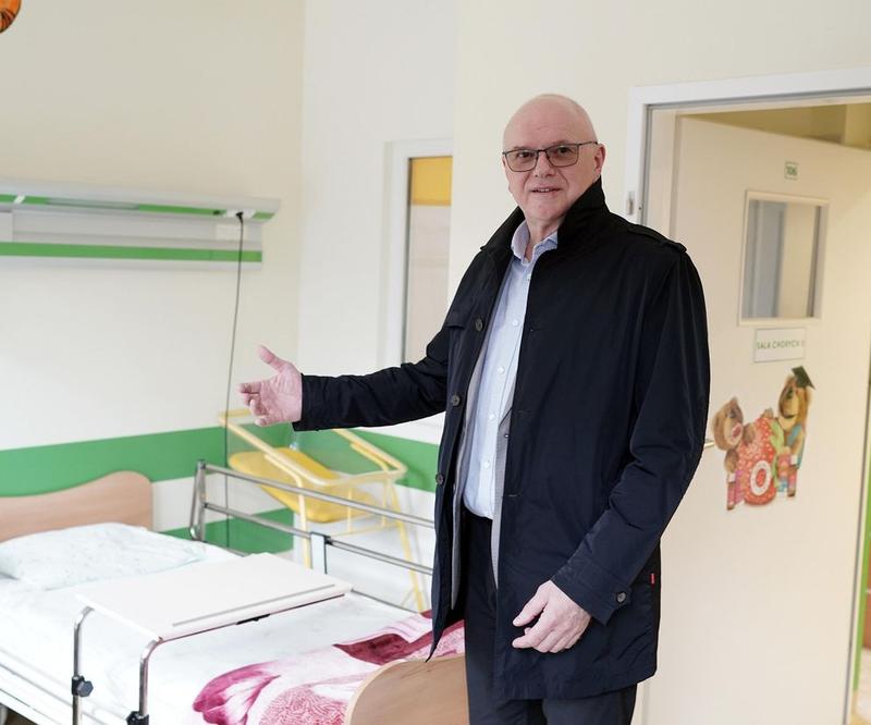 Ile zarabia pediatra? Poznajmy średnie wynagrodzenia w tej specjalizacji