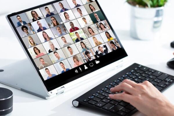 Najlepsze narzędzia do rozwoju z wykorzystaniem webinarów – odkryj swoją drogę do sukcesu