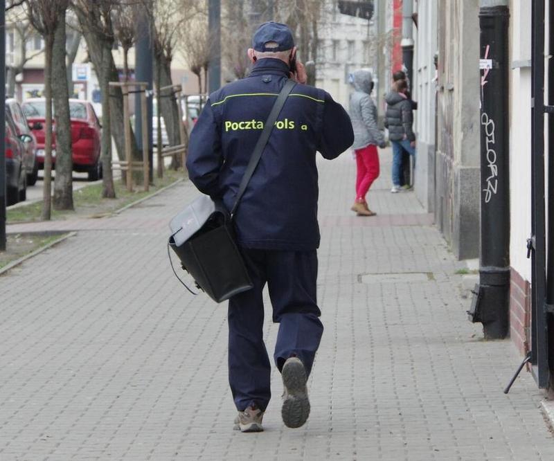 Wymagania i kwalifikacje listonosza