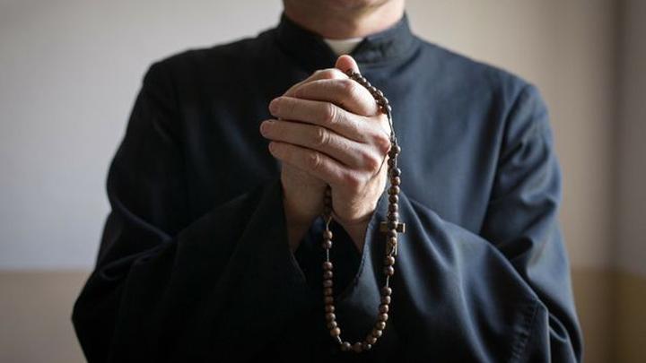 Wynagrodzenia kapłanów w województwach