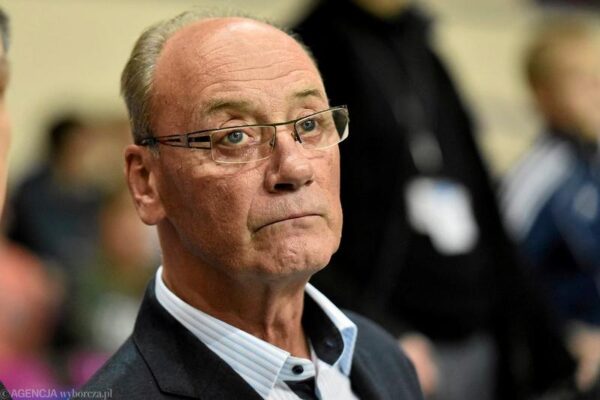 Ile zarabia komentator sportowy? Odkrywamy aktualne zarobki w branży