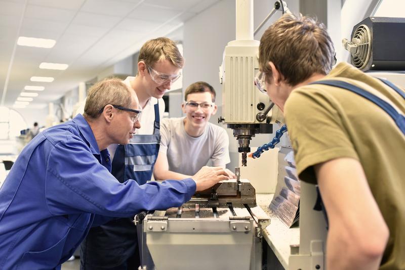 Technikum a staż pracy