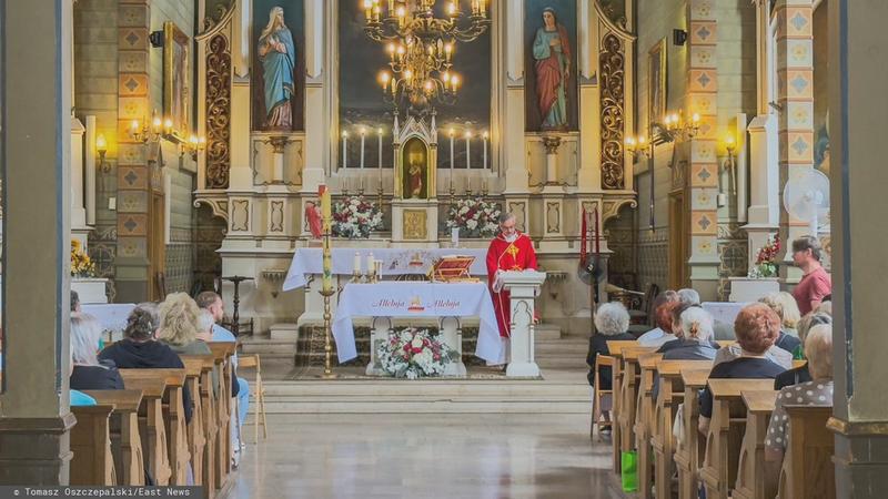 Porównanie zarobków księży