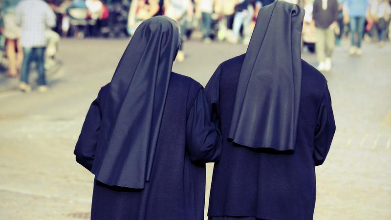 Ślubowanie ubóstwa a zarobki