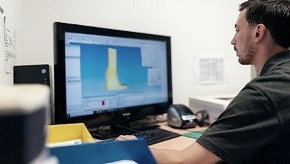 Ile zarabia ortopeda? Odkrywamy średnie zarobki w tej profesji